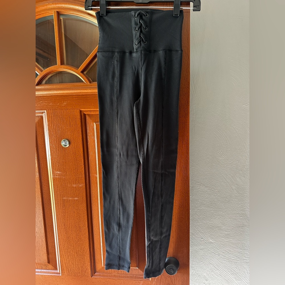 Size Medium Aerie Offline leggings - dark blue